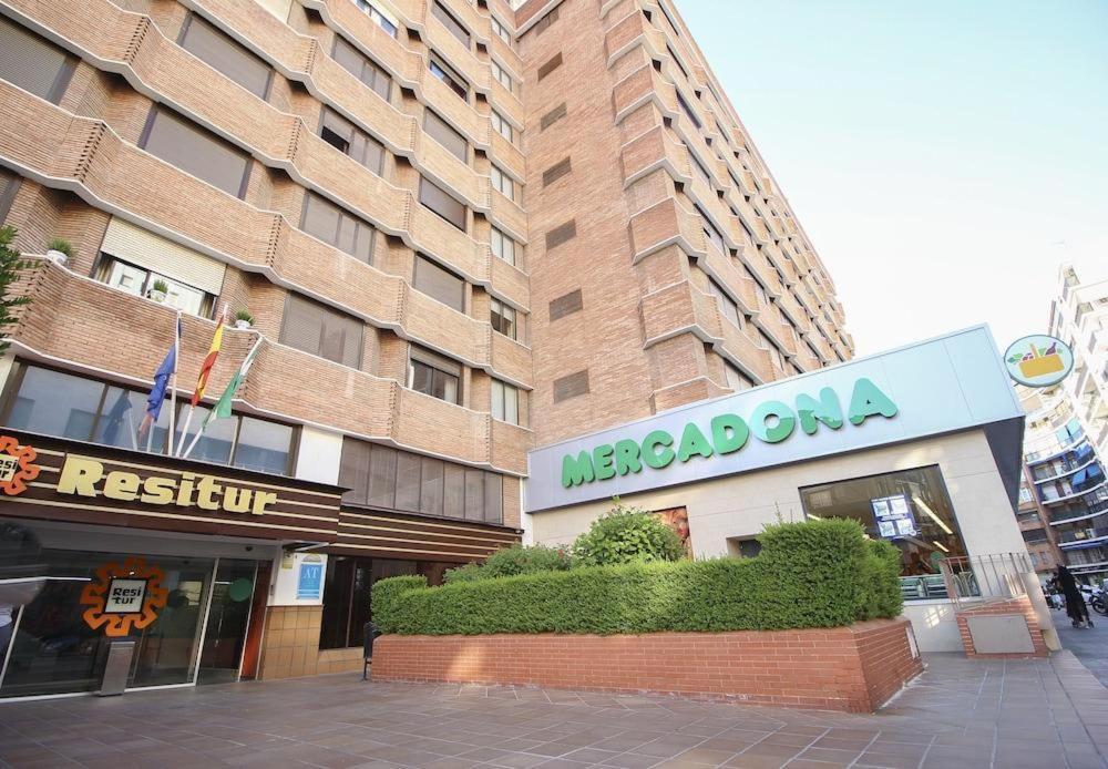 Triana In Hotel 24H Seville Exterior photo